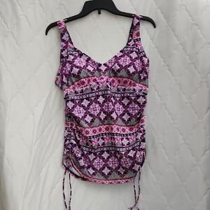 NWT 24th & Ocean Pink and Purple Patterned Tankini Top